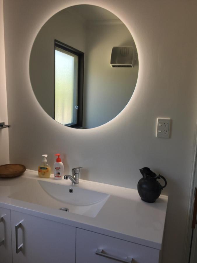 Dons Place Waikawa  Екстериор снимка